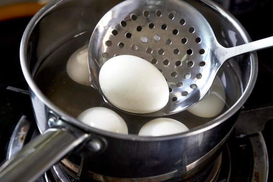 how long to boil eggs​